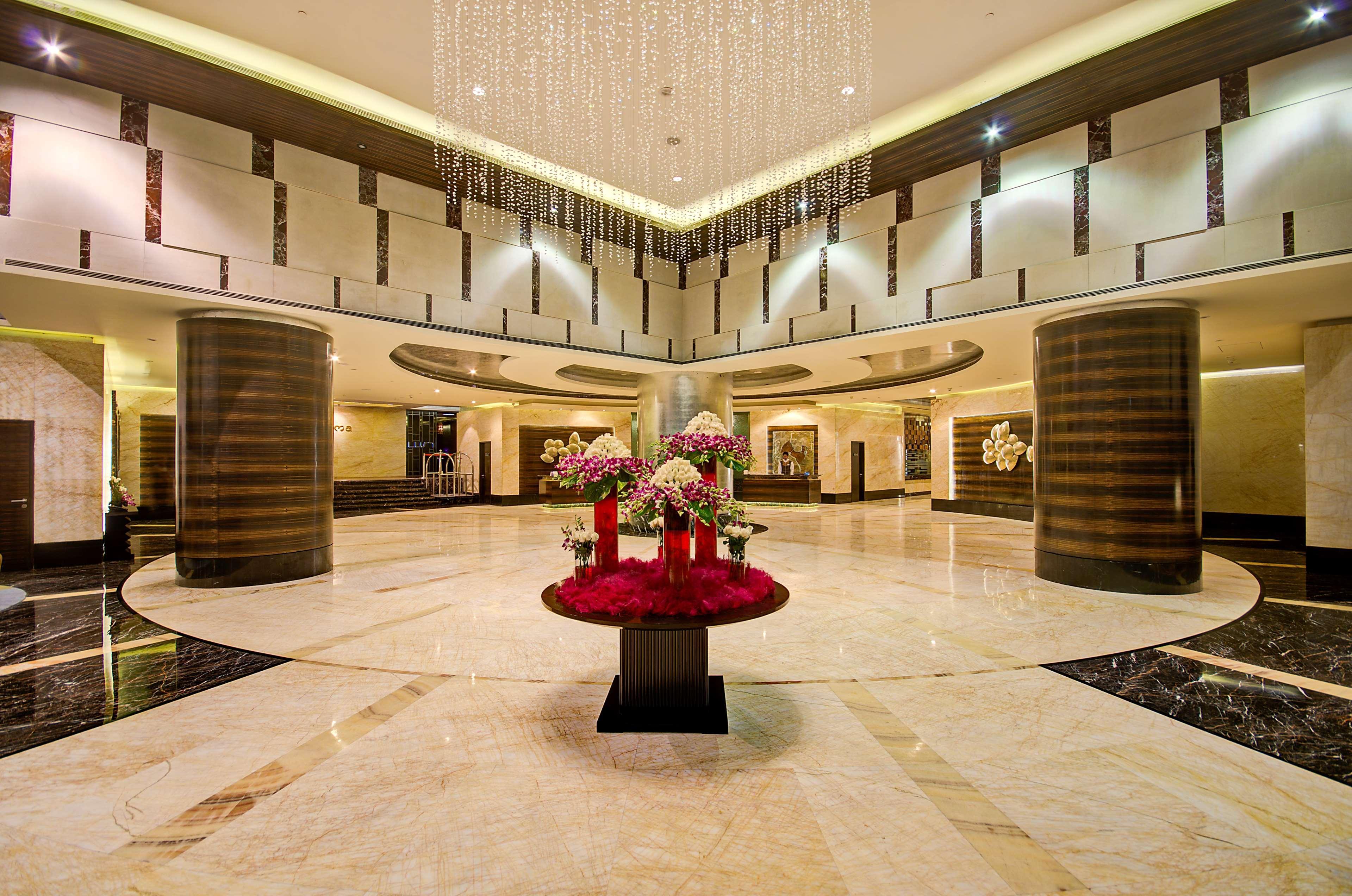 Radisson Blu Kaushambi Delhi Ncr Hotel Gáziábád Kültér fotó
