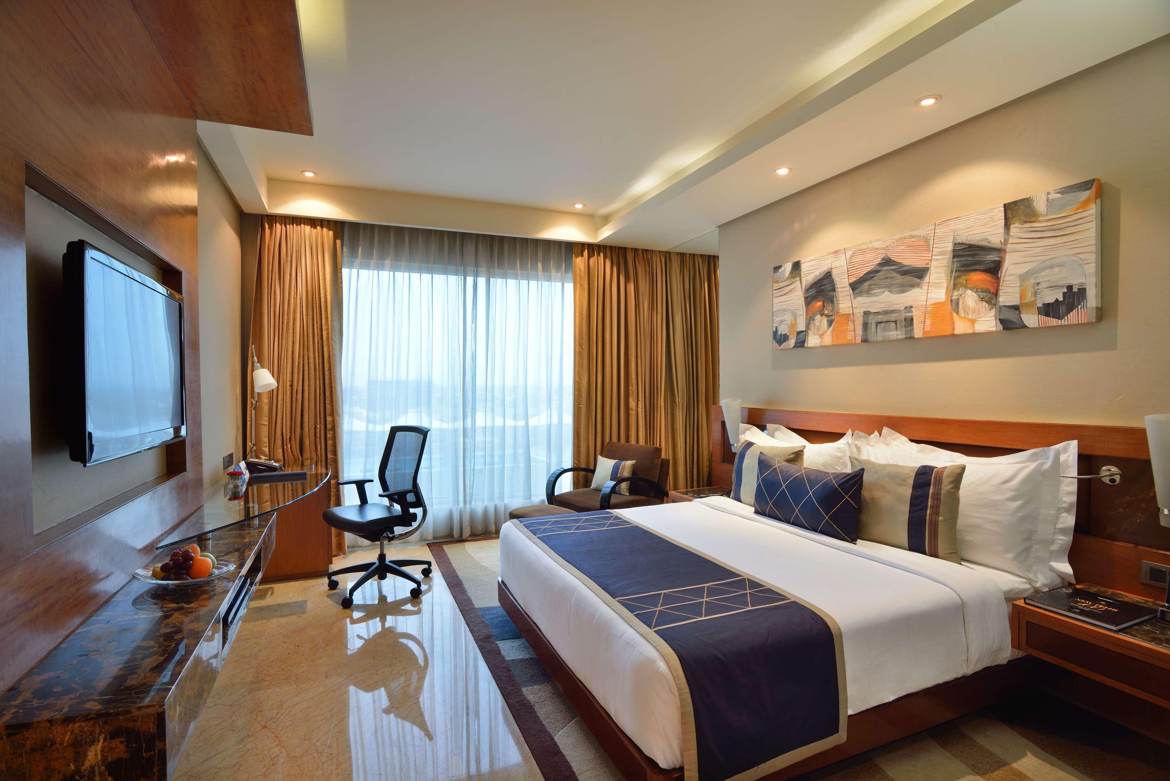 Radisson Blu Kaushambi Delhi Ncr Hotel Gáziábád Kültér fotó